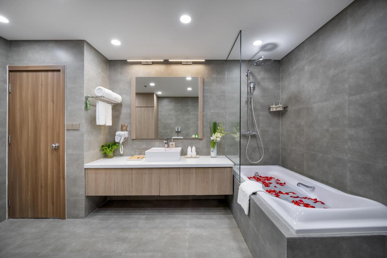 דה נאנג Nguyen Gia Hotel מראה חיצוני תמונה